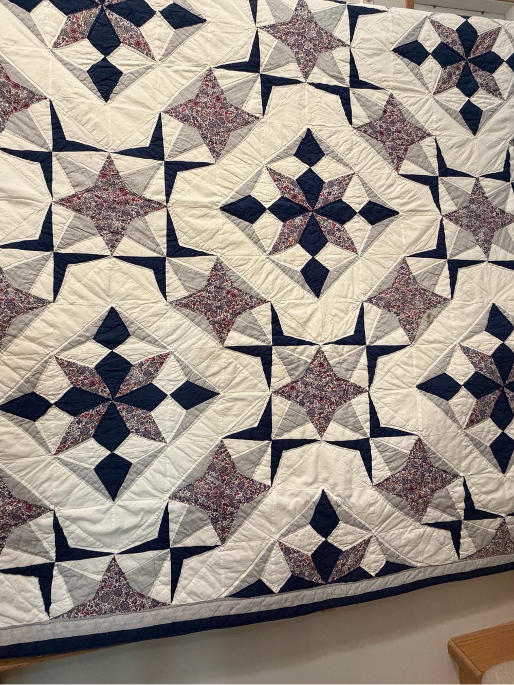 White and Navy Star Patchwork Quilt - Classic Home Bedding